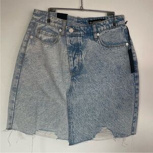 BLANK-NYC Womens Overflap Fly Denim Skirt Light Blue Wash Size 26 Distressed NWT